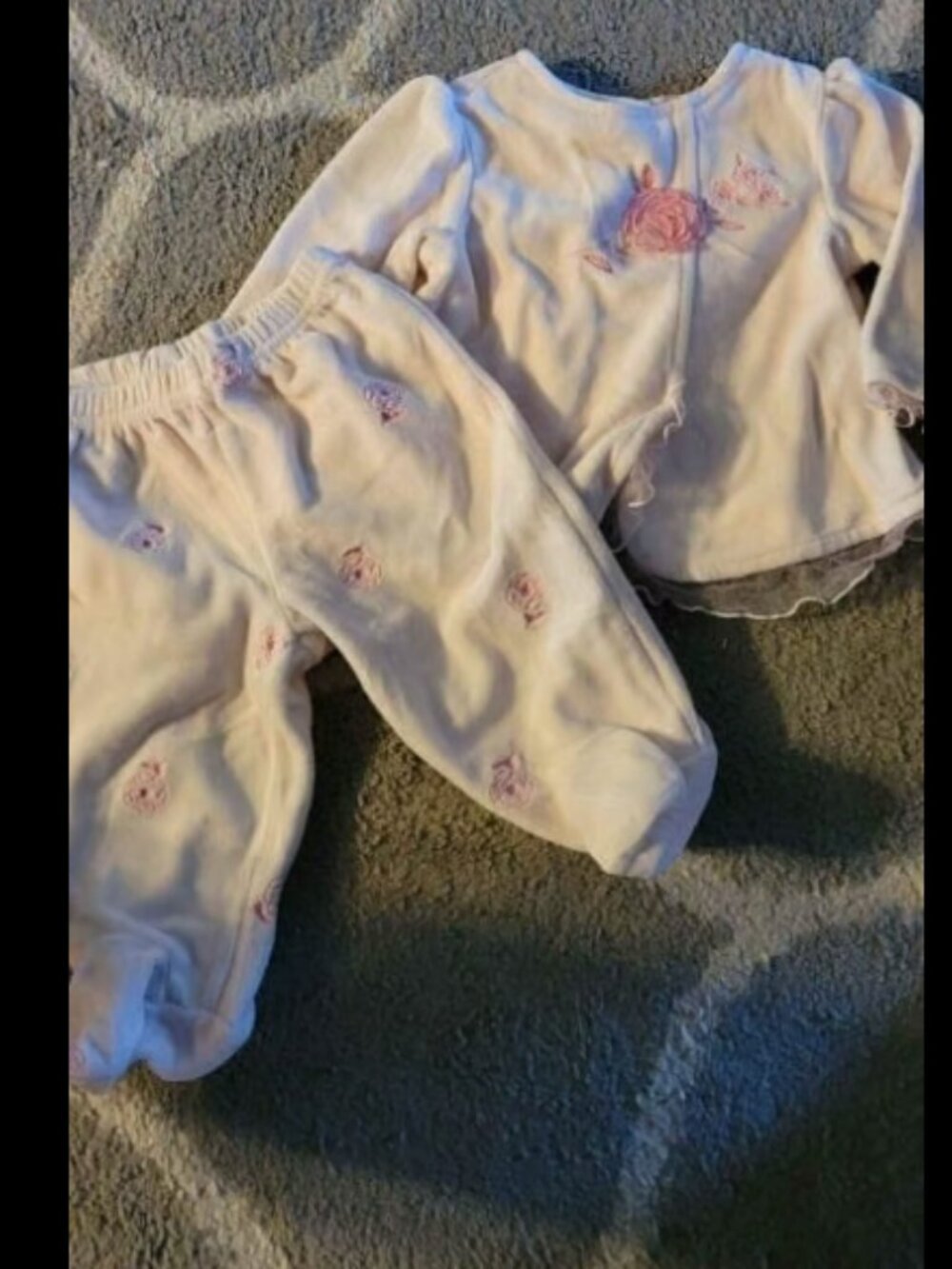 Girls size 3-6 months Adorable outfit